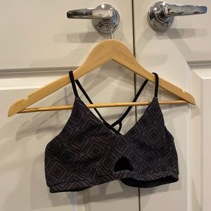 Wolven Sports Bra - Medium